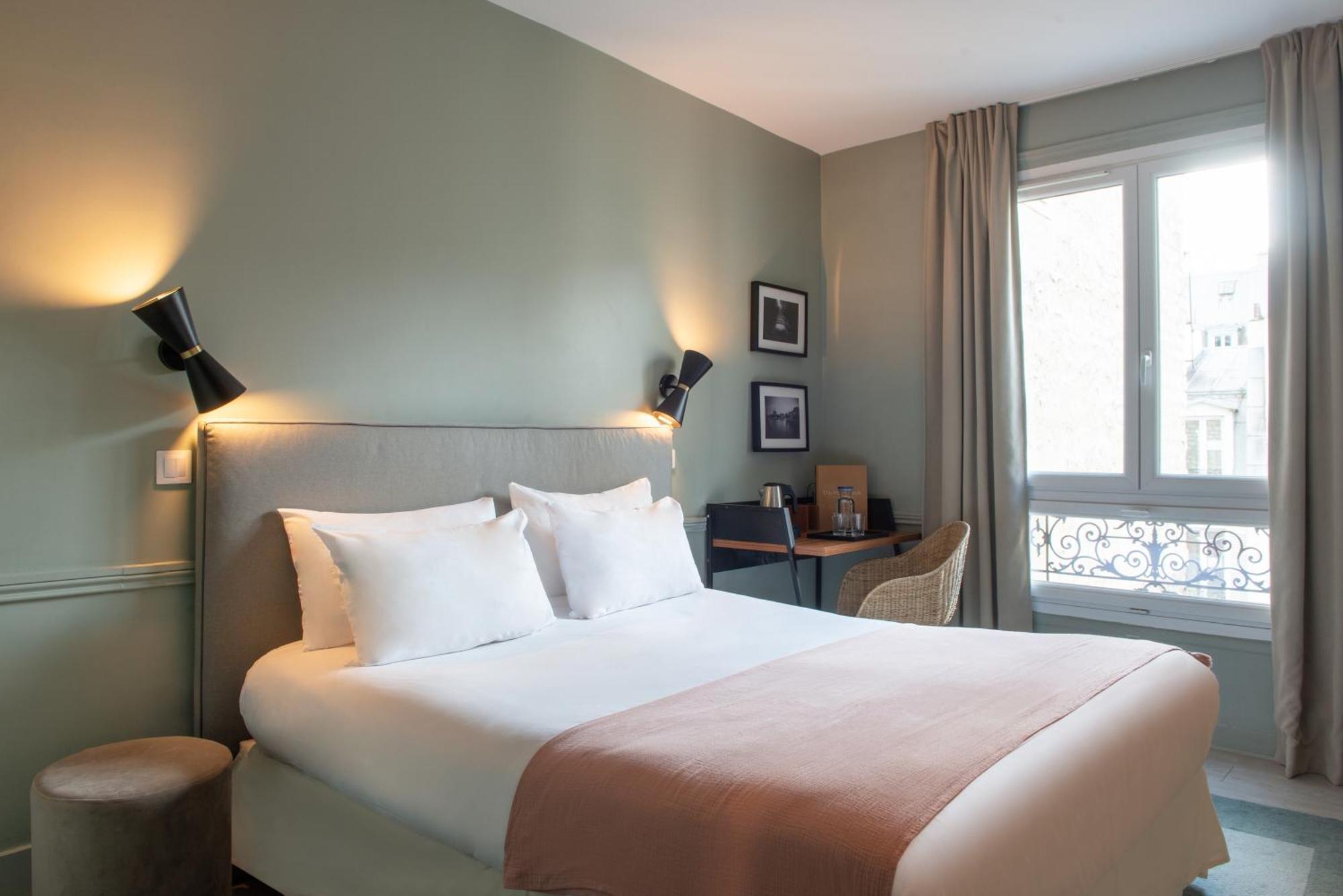 Hôtel Avama Prony Paris Quarto foto